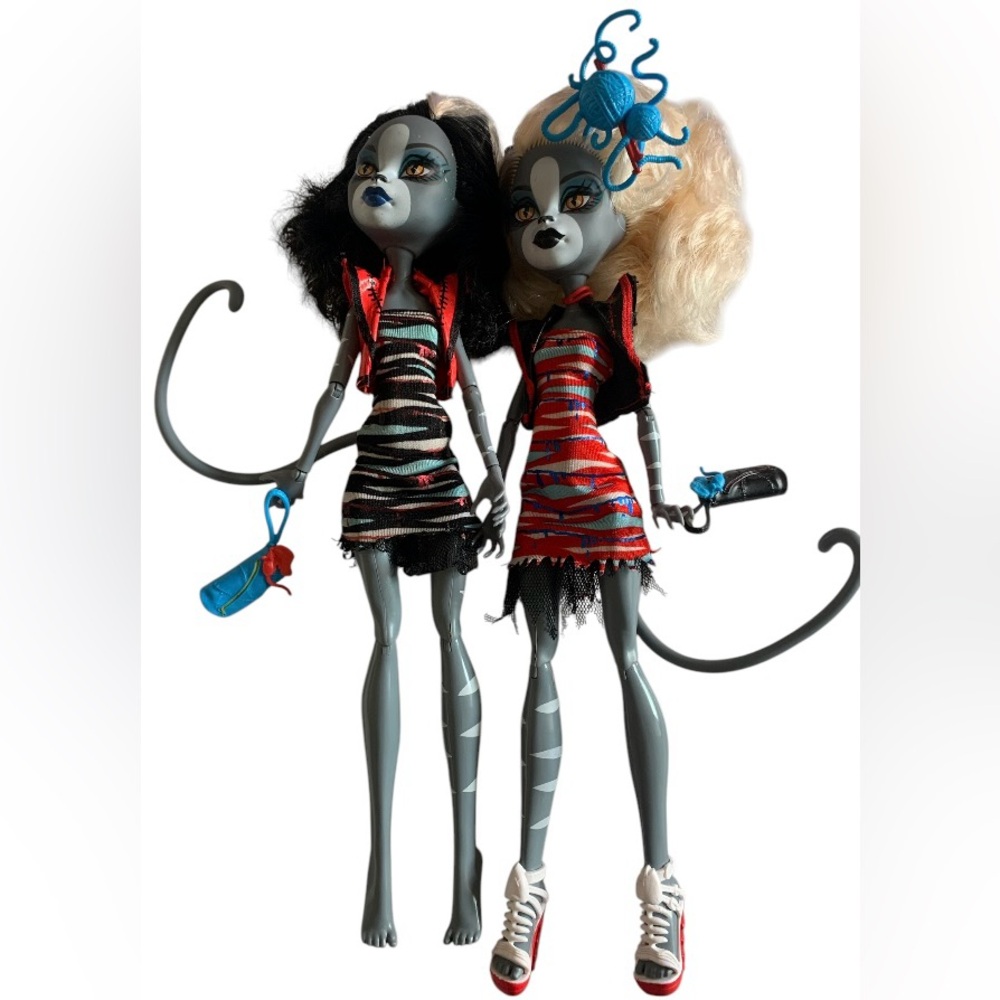 Monster High Zombie Shake Meowlody and Purrsephone Mattel Collectible Toy Dolls